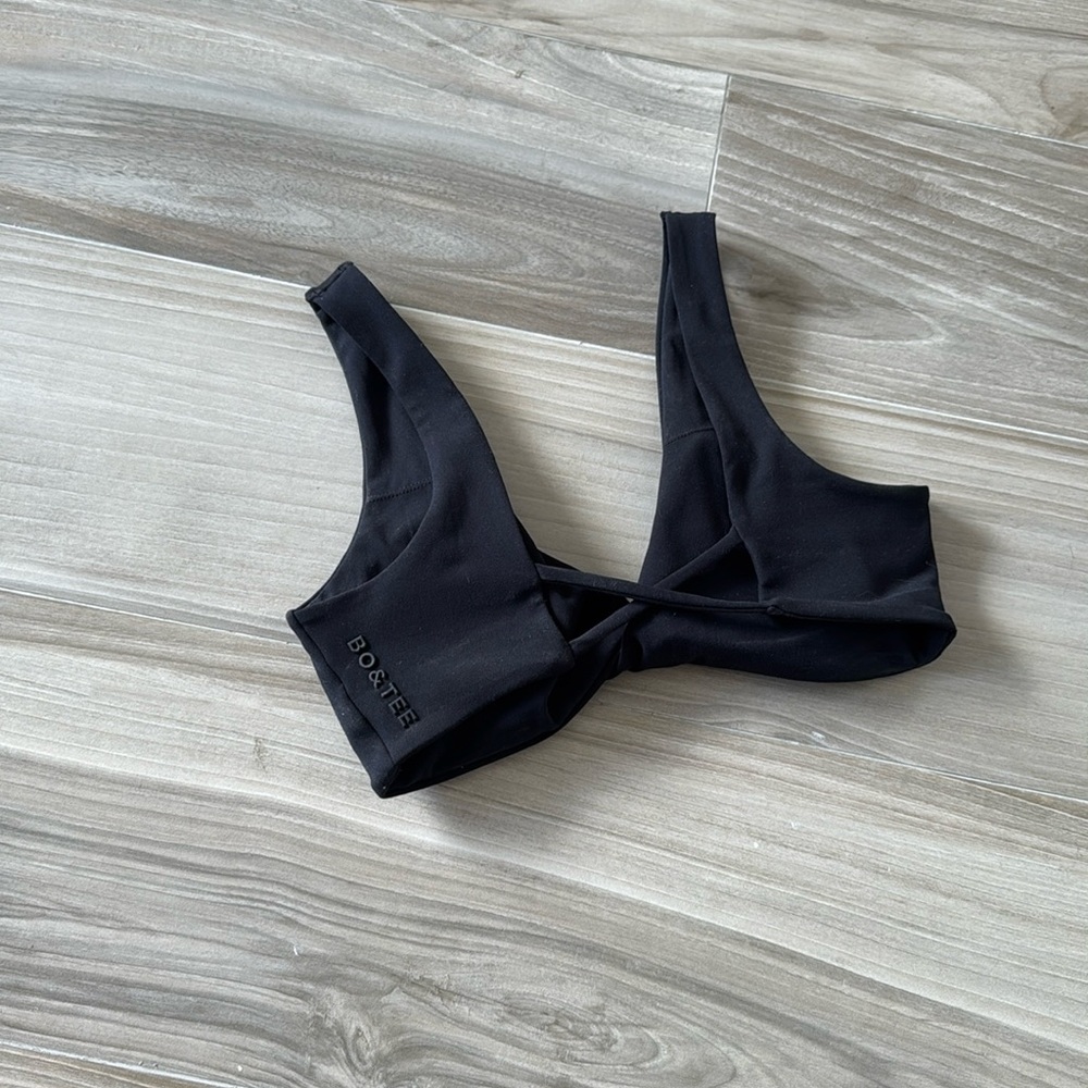 Oh Polly bo+tee Black Twist Front Crop Top